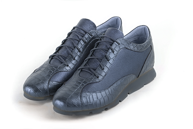 Denim blue women's dress sneakers. Round toe. Flat rubber soles - Florence KOOIJMAN